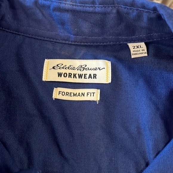 NWT-Eddie Bauer-2XL-Blue-short sleeve, stain resistant, button-down shirt - Picture 3 of 11